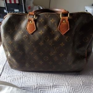 Louis Vuitton Monogram Speedy 